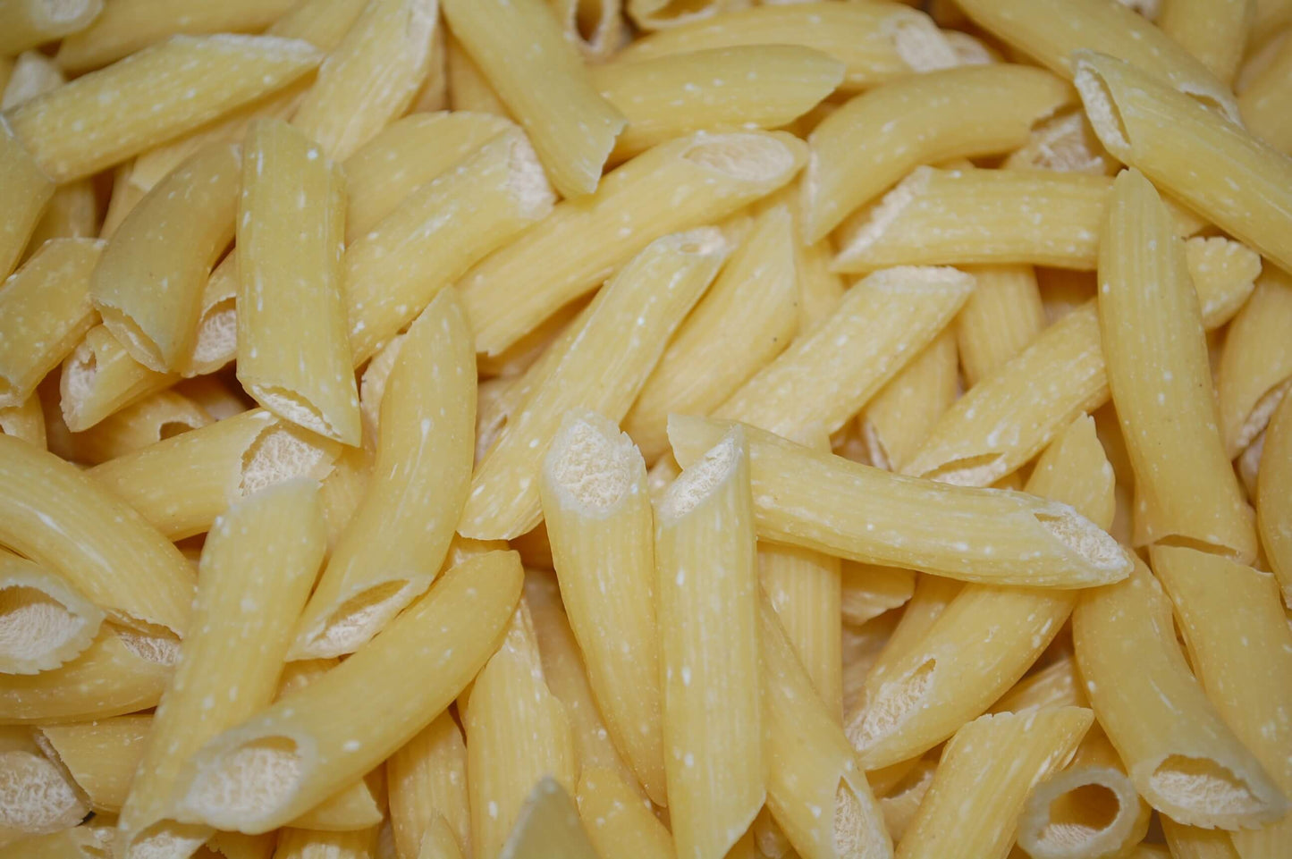 Penne proaspete